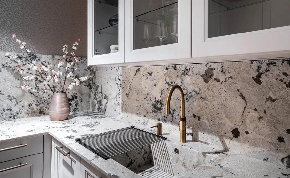 Imposante Marmorküche